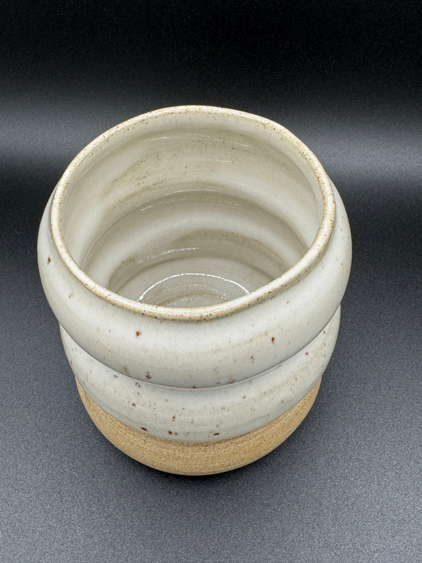 Becher bubble weiß mit Spots